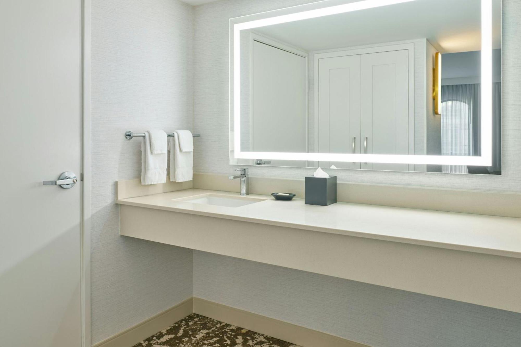 Courtyard By Marriott Los Angeles Pasadena Old Town Extérieur photo