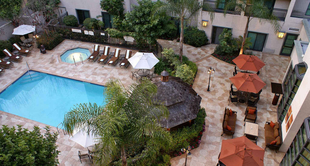 Courtyard By Marriott Los Angeles Pasadena Old Town Extérieur photo
