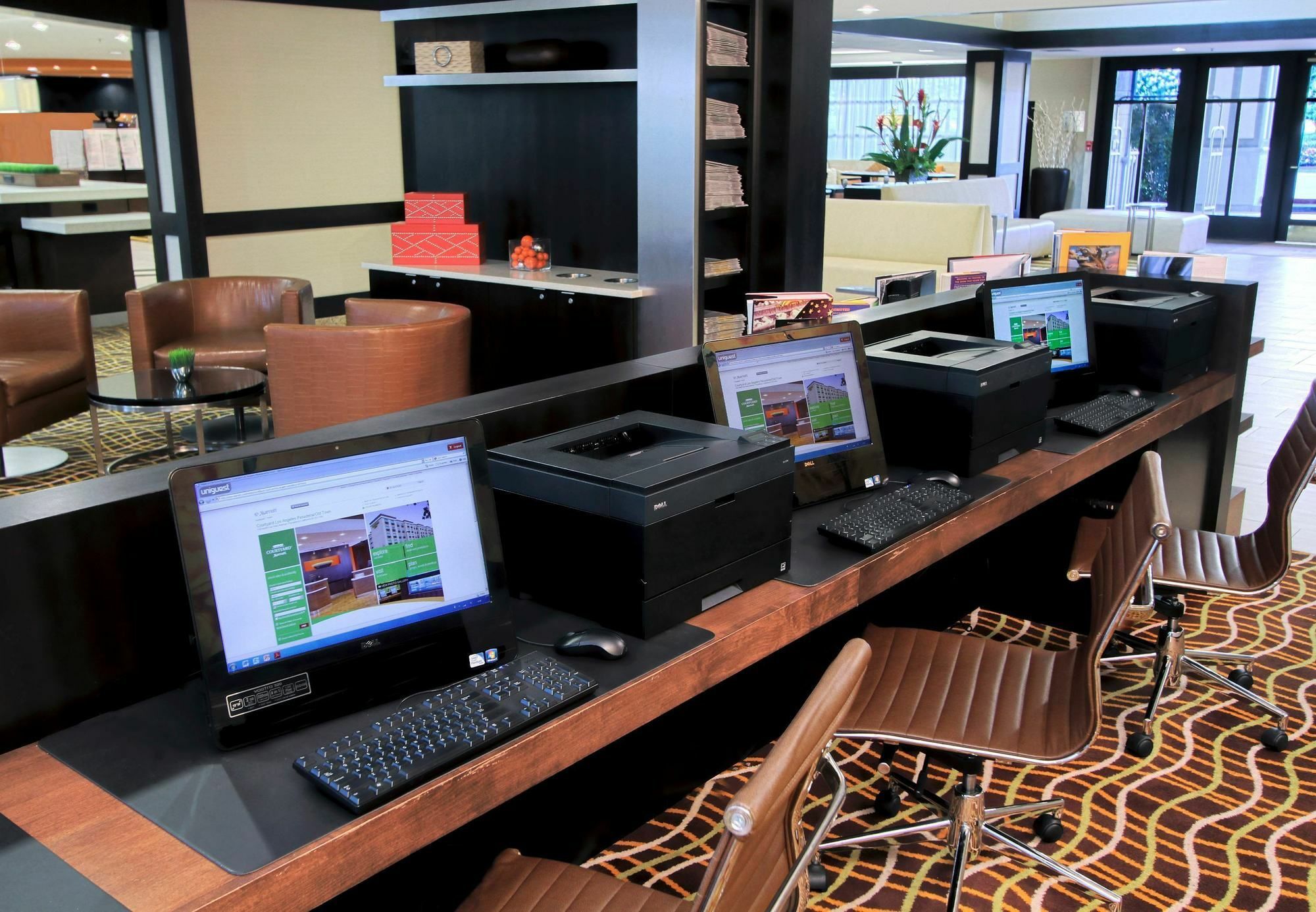Courtyard By Marriott Los Angeles Pasadena Old Town Extérieur photo